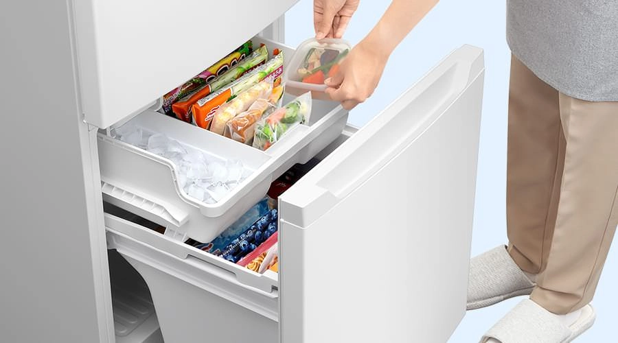 特長 | SJ-PT32P | 冷蔵庫：シャープ