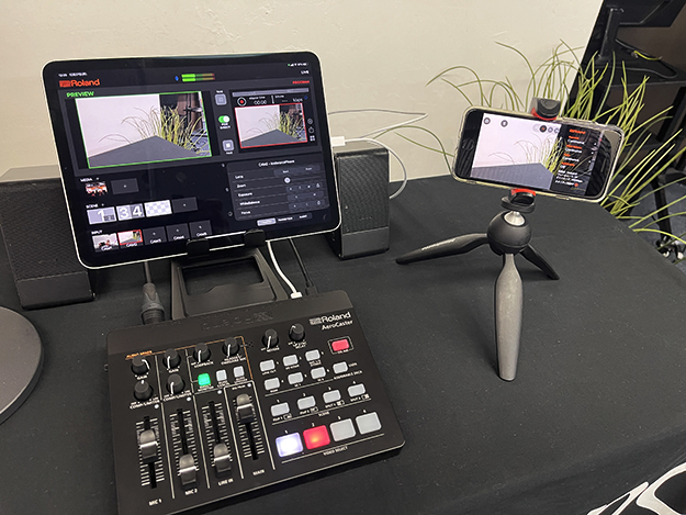 ローランド、新ライブ配信システム「Aero Caster」発表。スマホ最大4台