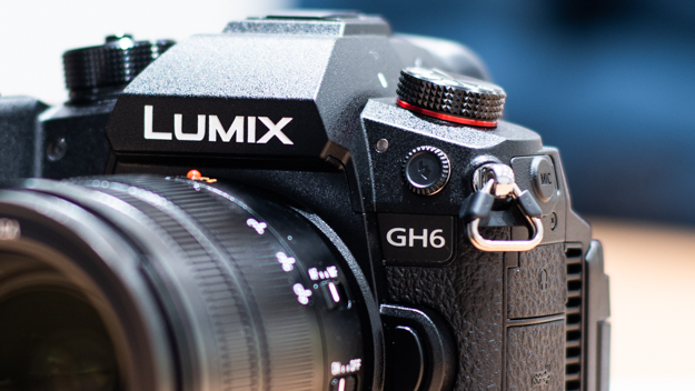 Vol.01 LUMIX GH6登場。5.7K60P撮影やAFを強化したフラグシップミラー