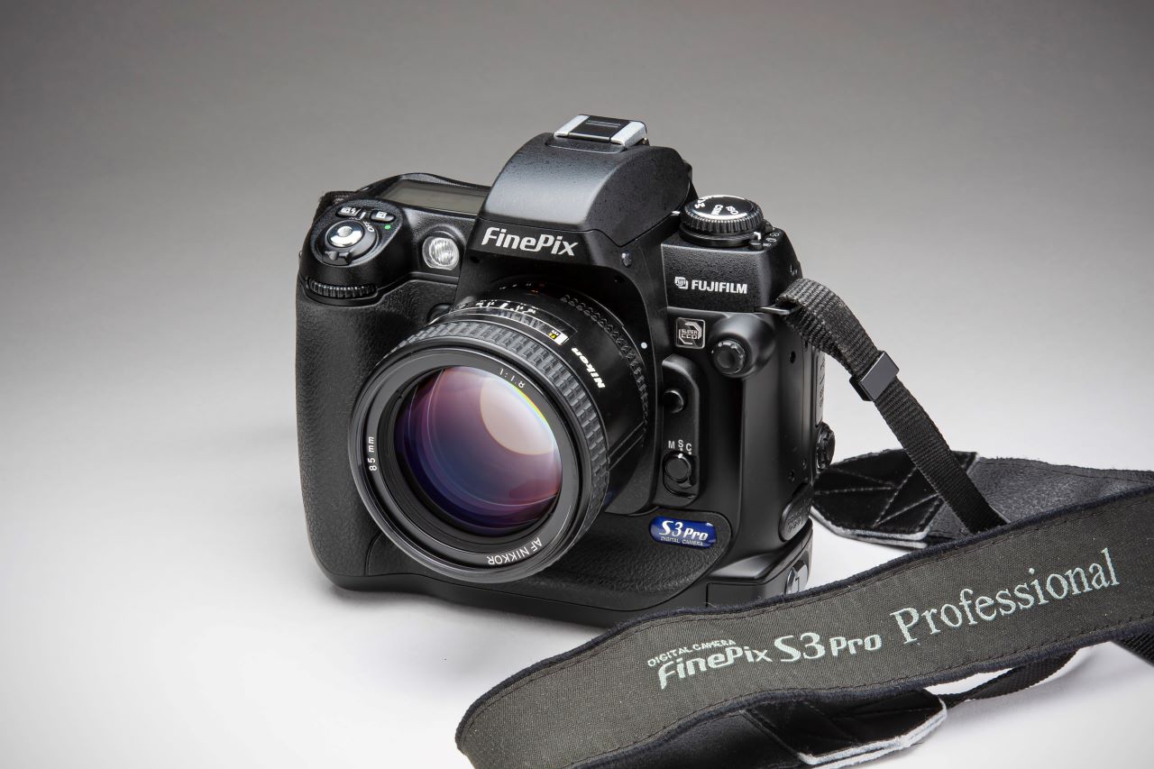 富士フイルムFinePix S3 Pro[記憶に残る名機の実像] Vol.16 - PRONEWS