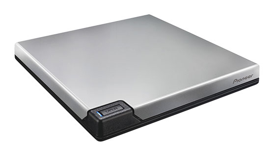 ラインアップ | BDR-XD05BK2/R2/W2/SV2 | PC用ドライブ | PC・スマホ