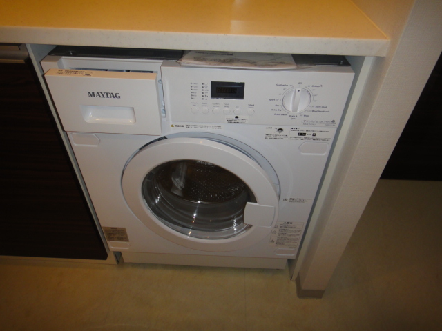 MAYTAG(メイタッグ)ビルトイン型電気洗濯乾燥機（50Hz/60Hz） | JPHEARTS