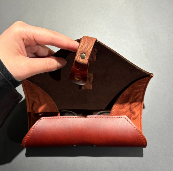 エムピウのメガネケース rotolo OCCHIALI ロトロ オッキアリ m+