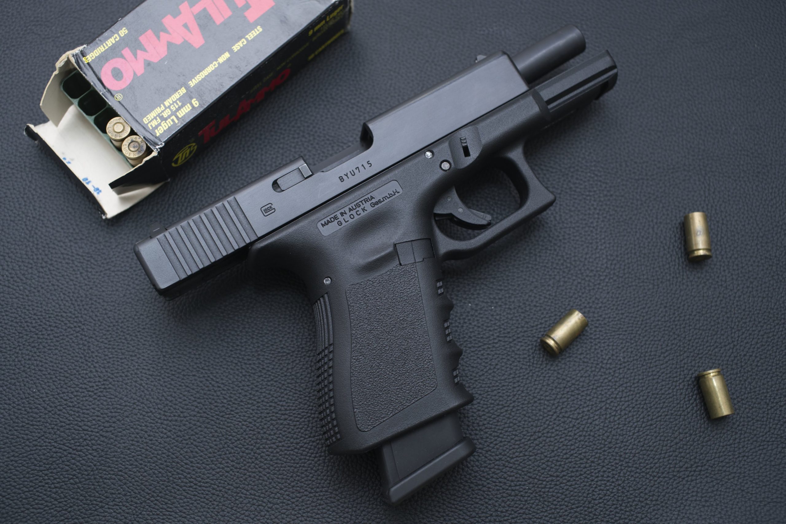 東京マルイ ガスハンドガン グロック19 Gen3 予備マガジン付 sum○中古