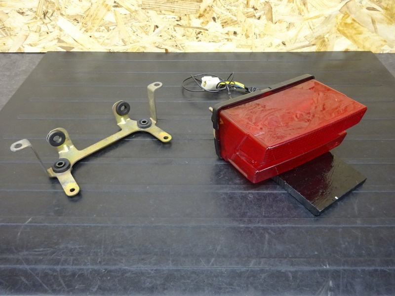 220215】XJR400(4HM-025)□ テールランプ ブレーキランプ テールランプ