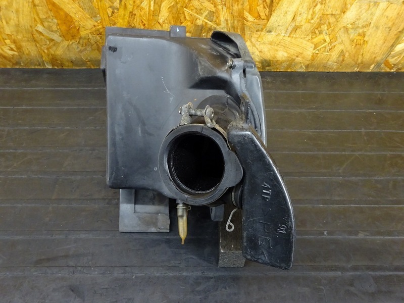 210726】DT230 ランツァ(4TP-006)◇ エアクリーナーボックス エアクリ