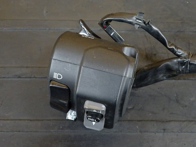 250423】ZX-25R SE(ZX250E-A18)◇ ハンドルスイッチ左 スイッチ