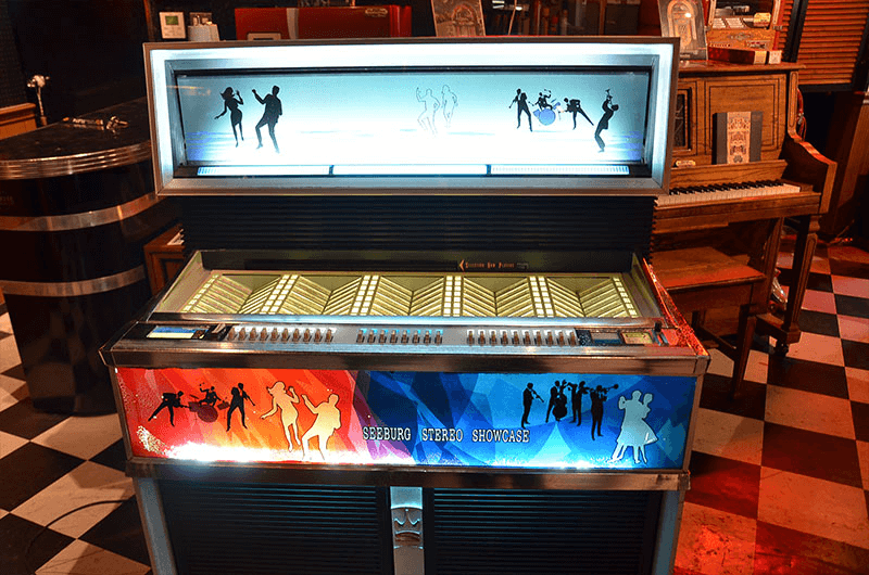 1967 SEEBURG SS160 “SHOWCASE” (JB-027) | FLAT4｜VINTAGE JUKEBOX