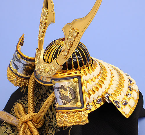 五月人形 兜収納セット 幅38cm コンパクト8号金龍NA – 寿鳳人形の東芸