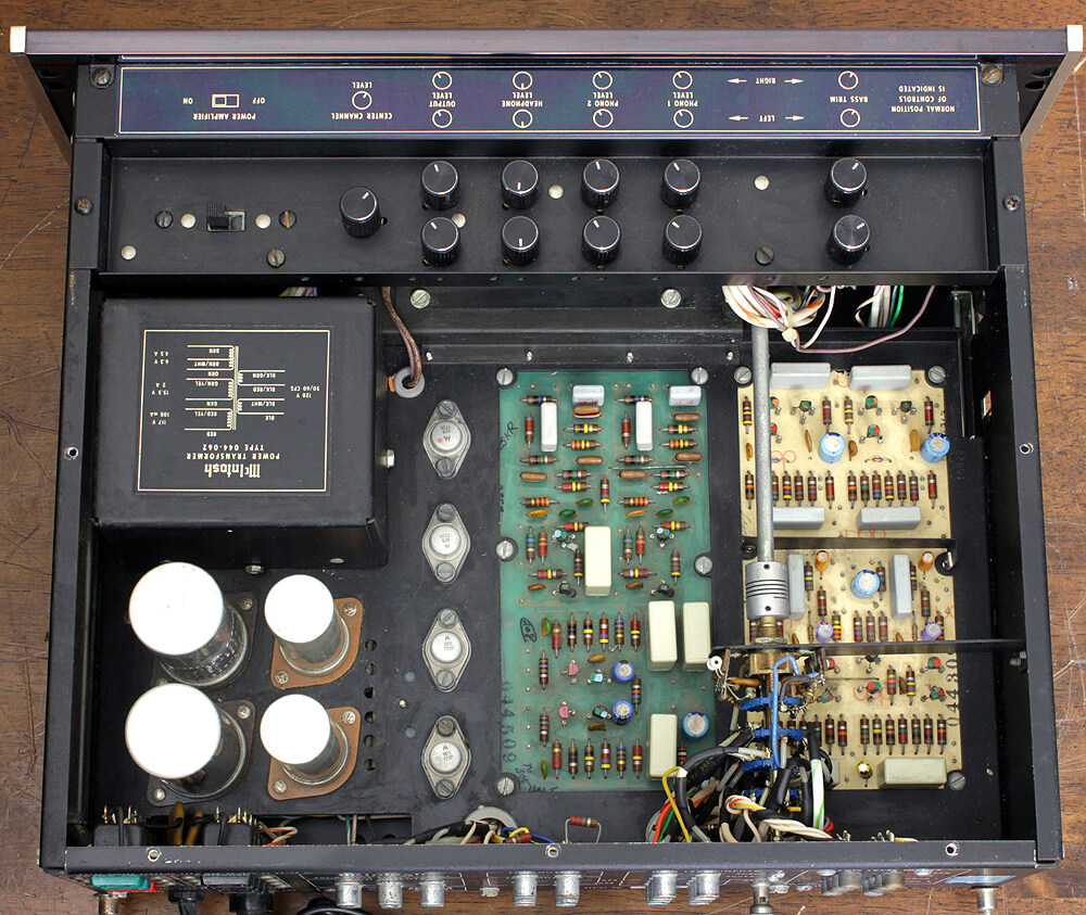 McIntosh マッキントッシュ C28 コントロール/プリアンプ - 中古