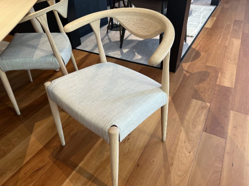 柏木工大阪ショールーム・Ritチェア | 住賓館オフィシャル | 世界の