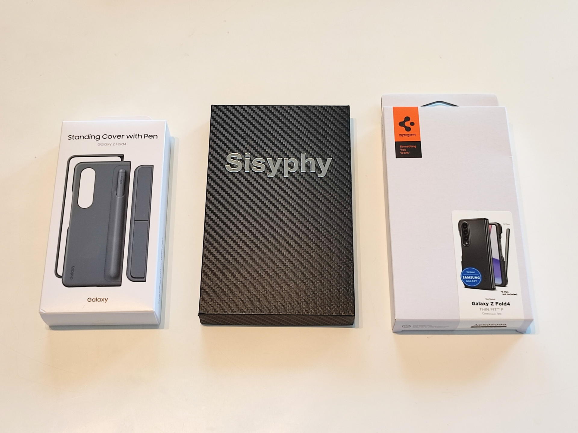 Galaxy Z Fold4」のケースを迷って3つも買ってしまった - ケータイ Watch