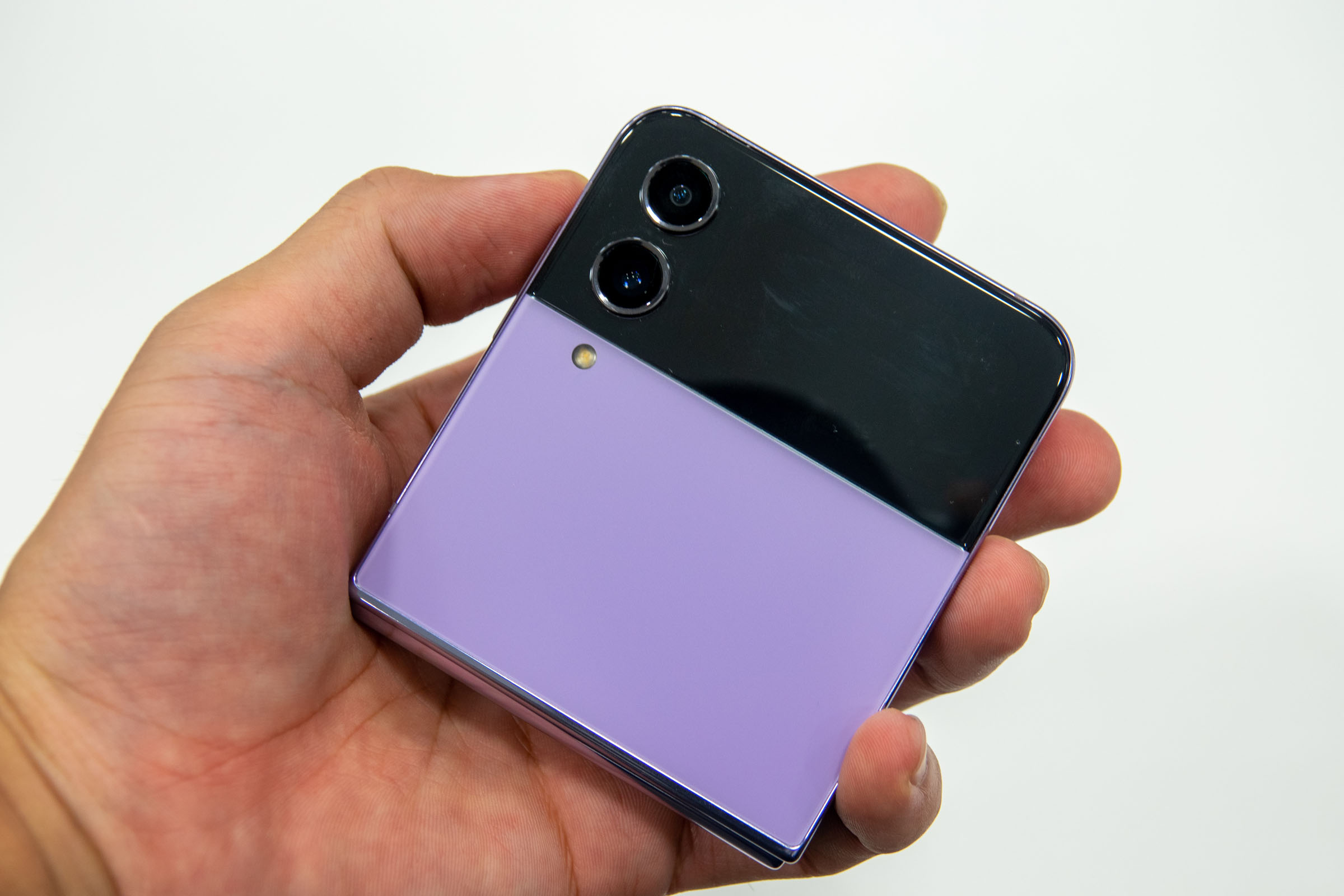 Galaxy Z Flip4」ハンズオンレポート] - ケータイ Watch