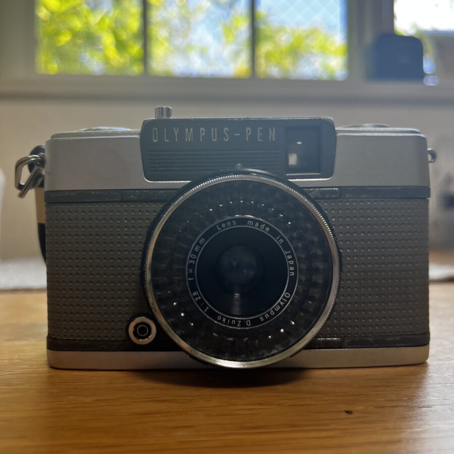 オリンパスPEN EE2のよくある故障､修理はできるか？修理代の相場は