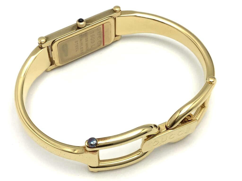 グッチ 1500L バングルウォッチ】の買取金額と査定のポイントをご紹介