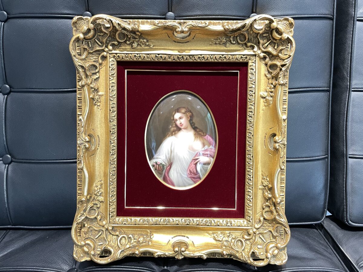 KPMベルリン【ベルリン王立磁器製陶所】伯爵夫人 陶板額 1880年頃 を