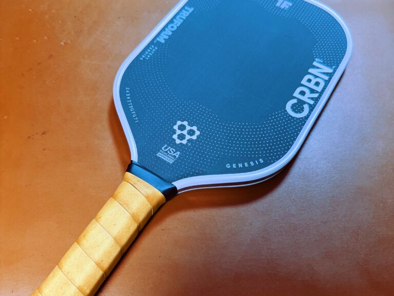 テニスプレーヤーにお勧め！なぜ僕は最終的に「CRBN 1 TruFoam Genesis