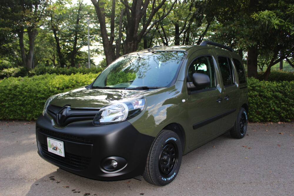 新着車両のご紹介】Renault KANGOO Phase2『KANGOO NO MORI COLORIAGE
