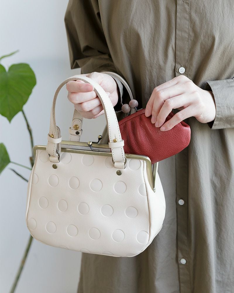 上品に決まる大人の水玉「キャンディ がま口 ミニ ボストンバッグ