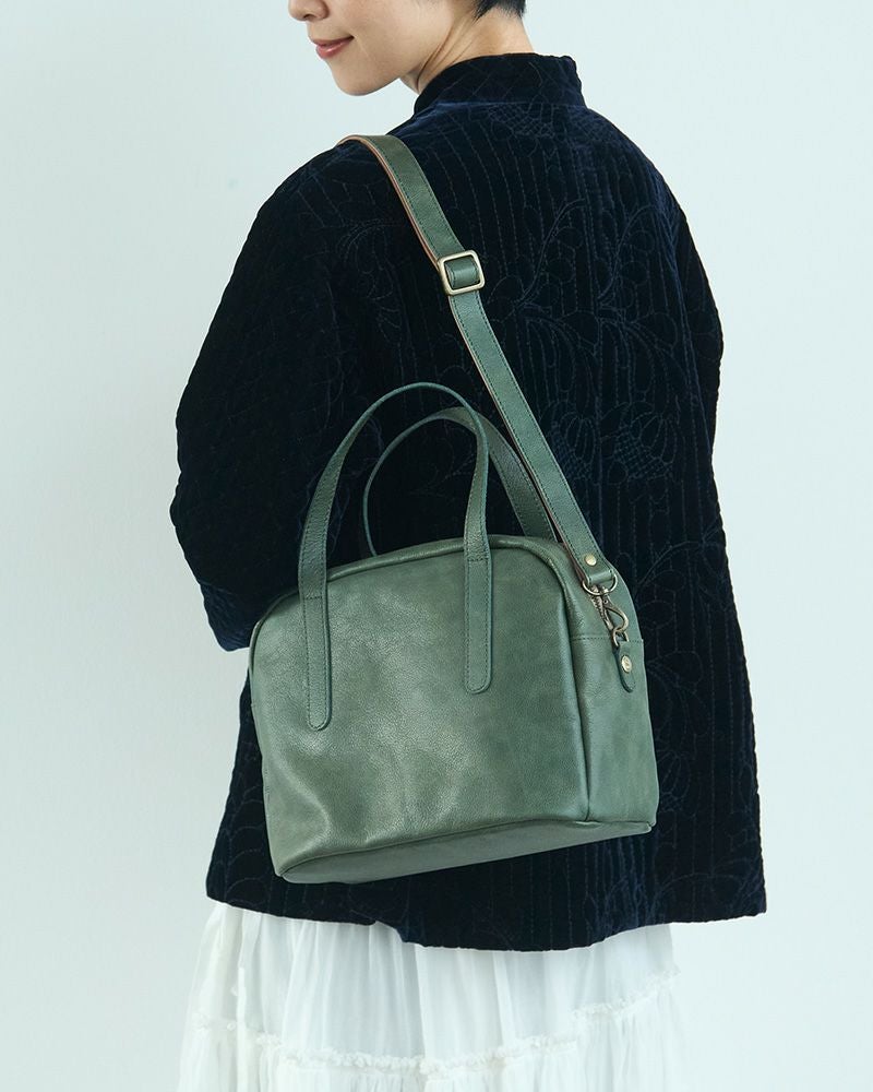 どの世代にもマッチする、軽フワでかっこいい「fuwari ボストン