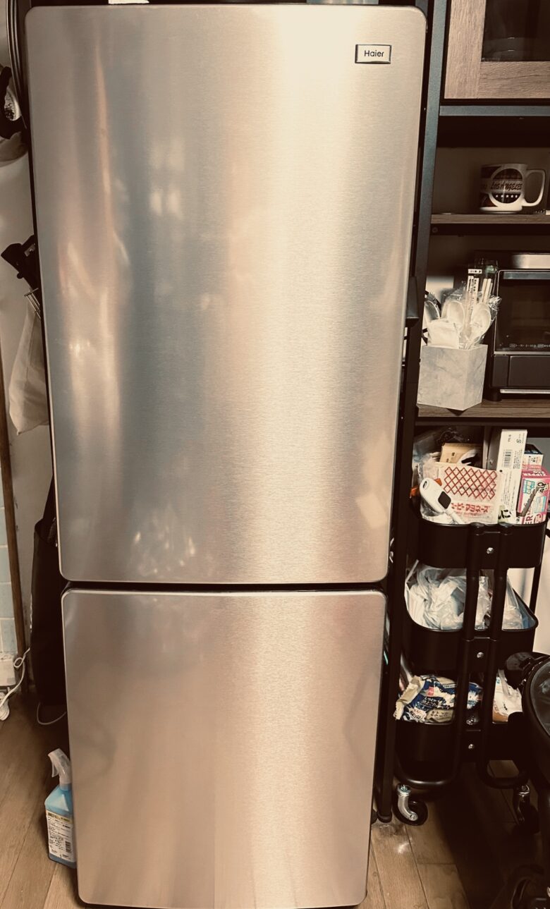 ステンレスなおしゃれ冷蔵庫でカフェ気分