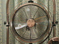 コラム： 家電製品ミニレビュードウシシャ「3連タワー型メタル扇風機