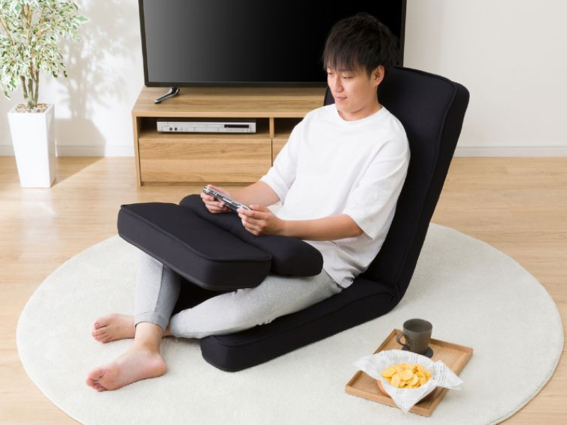 ニトリのゲーミング座椅子「ワイド」と「ベロア」タイプ - 家電 Watch