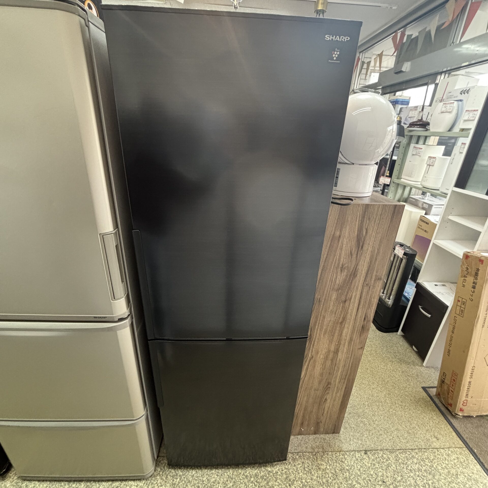 2021年製 シャープ 2ドア冷凍冷蔵庫 SJ-PD31H-B - リサイクルショップ