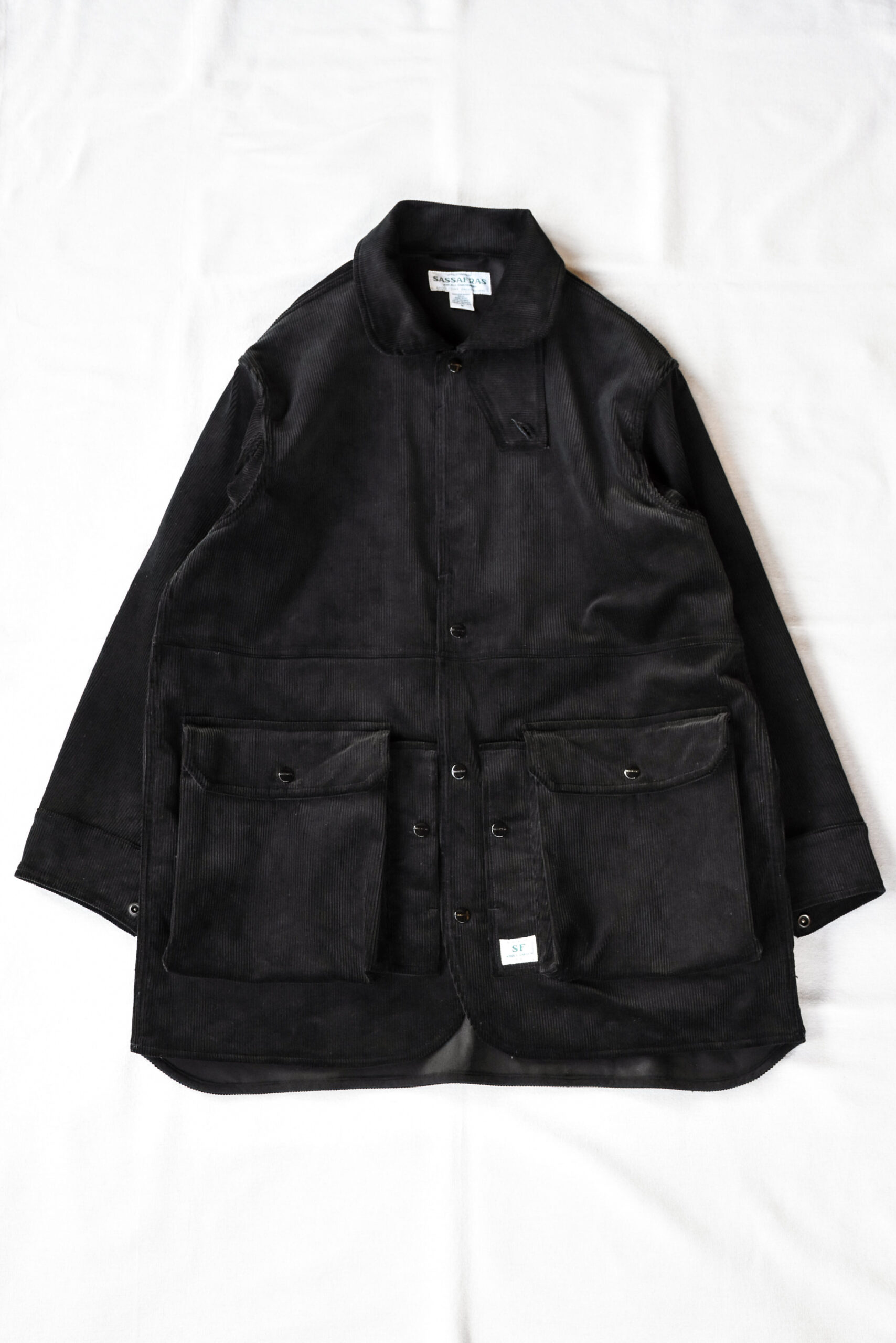 SASSAFRAS Cultivator Coat 9W Corduroy Black | kado〔カド オノミチ〕