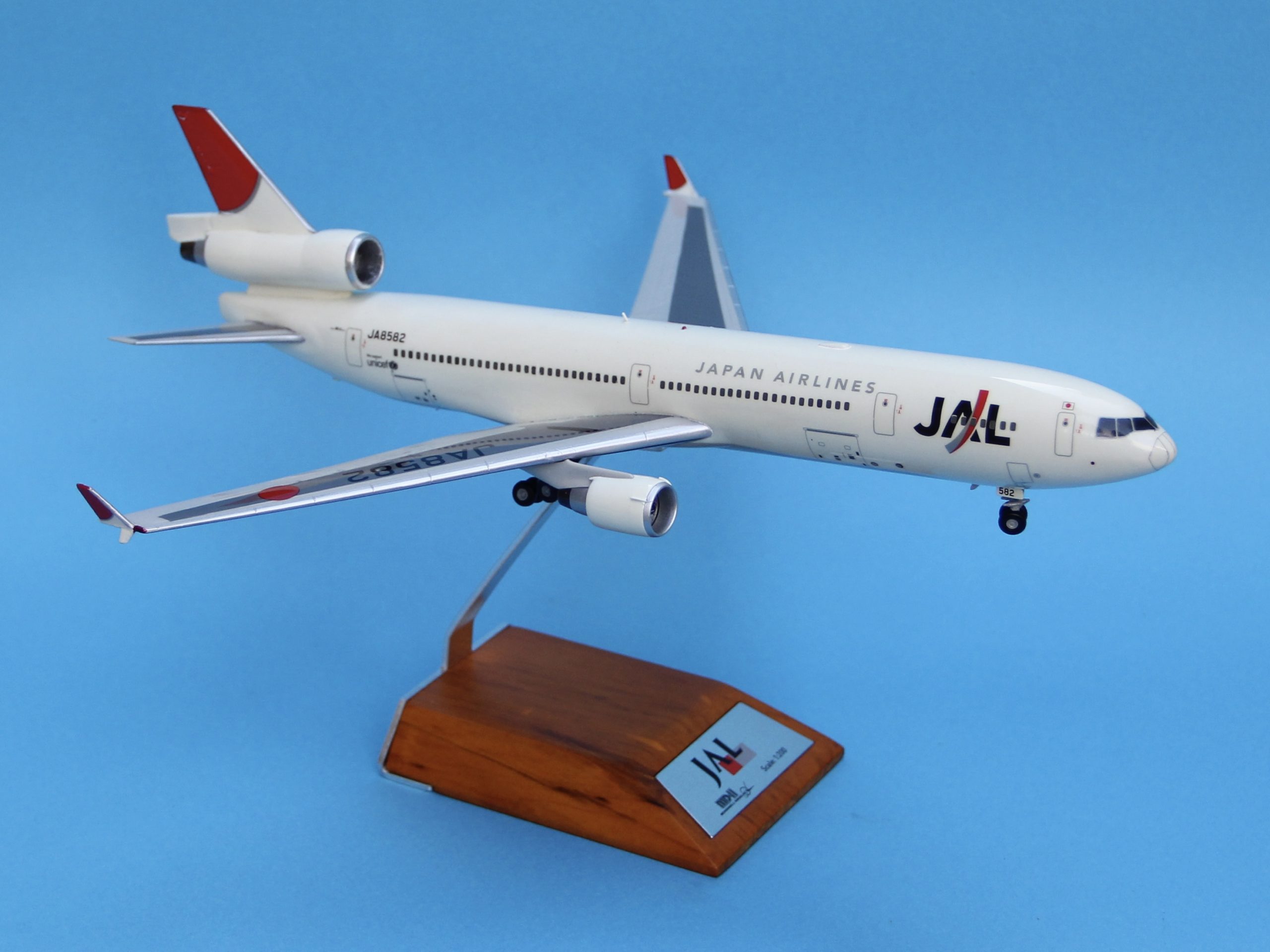JC wings 1/200 JAL MD-11 – 模型製作 かえる工房