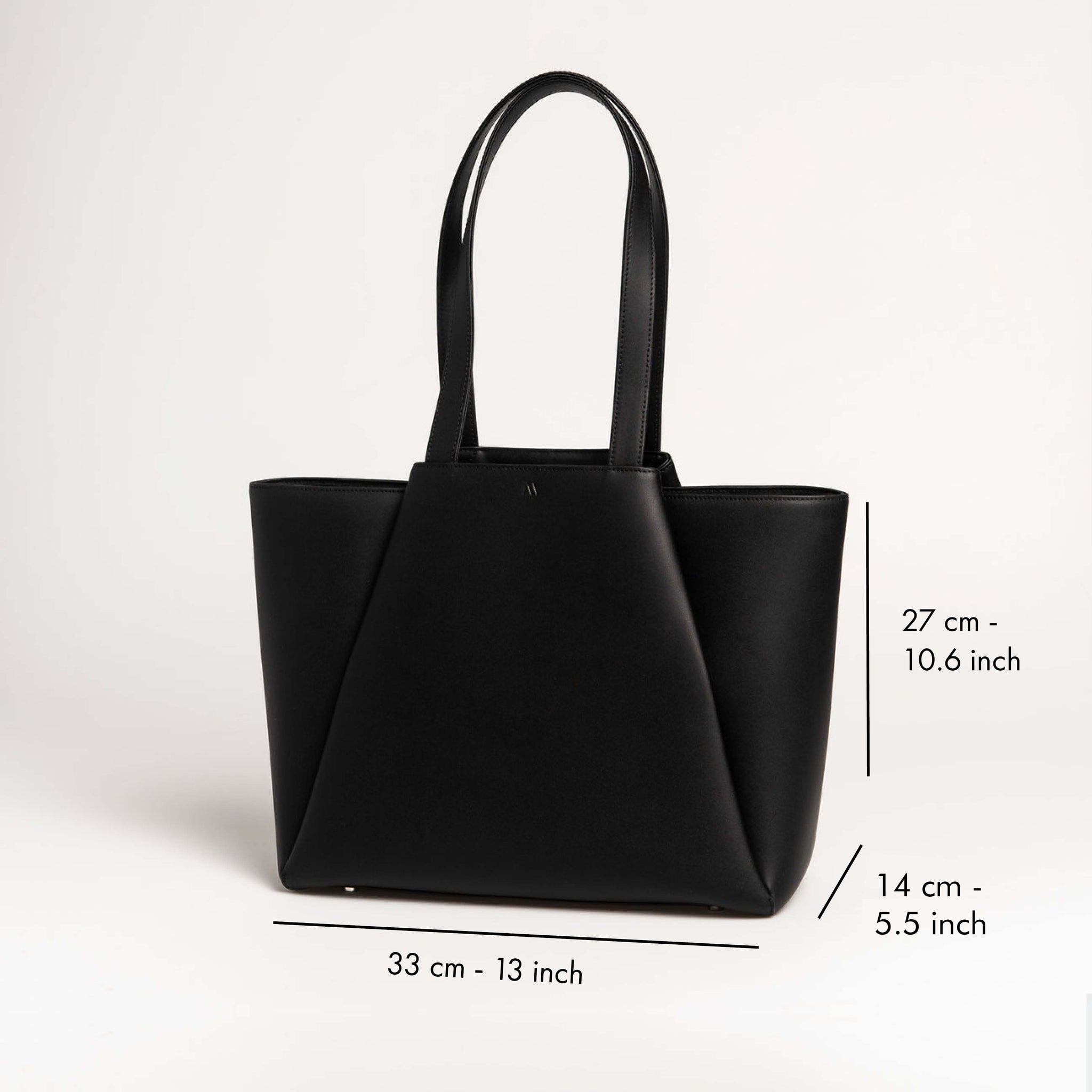 The Midi Pyramid tote bag for women – Kaai Bags | North America