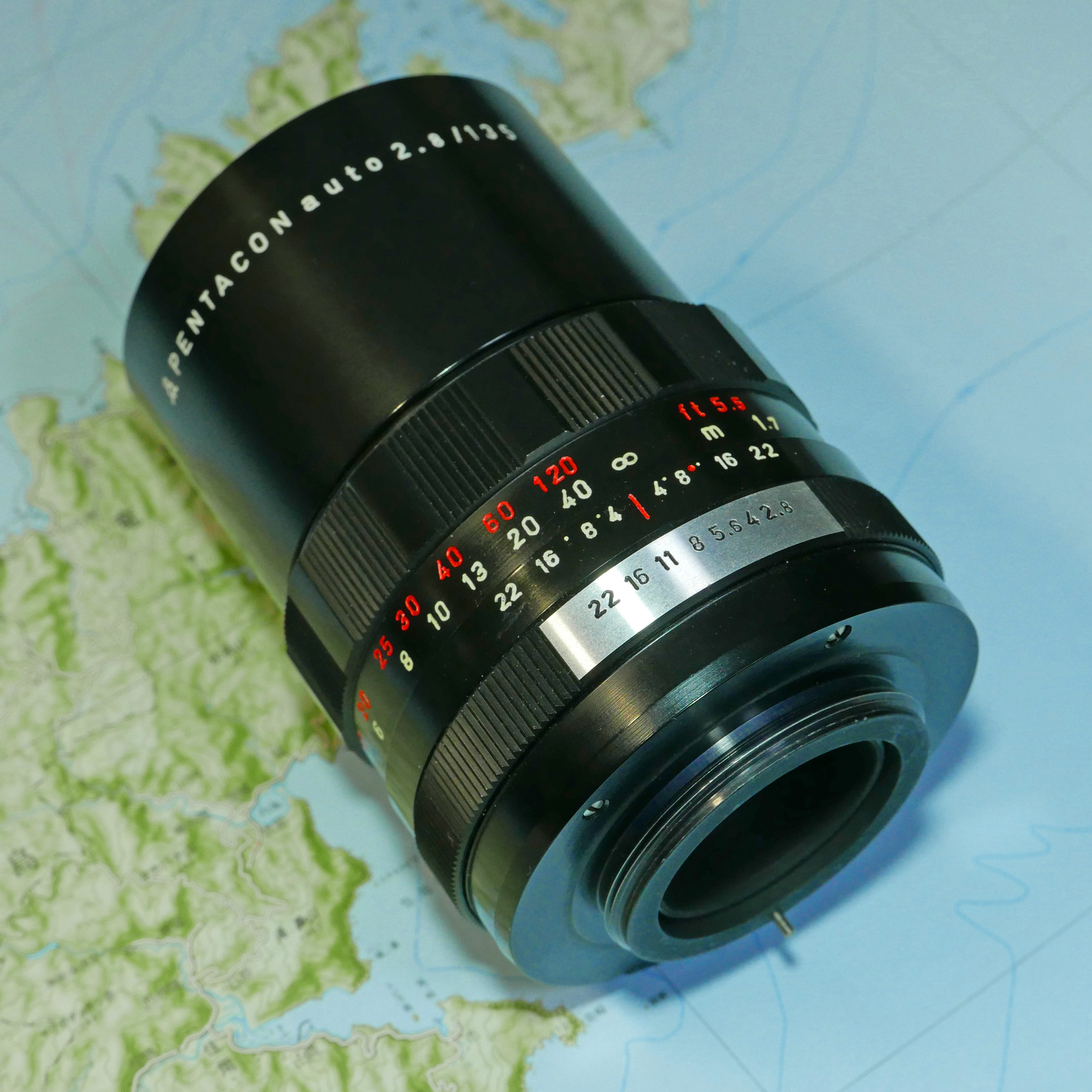 東ドイツレンズ『PENTACON auto 2.8/135』はM42マウント、ペンタックス
