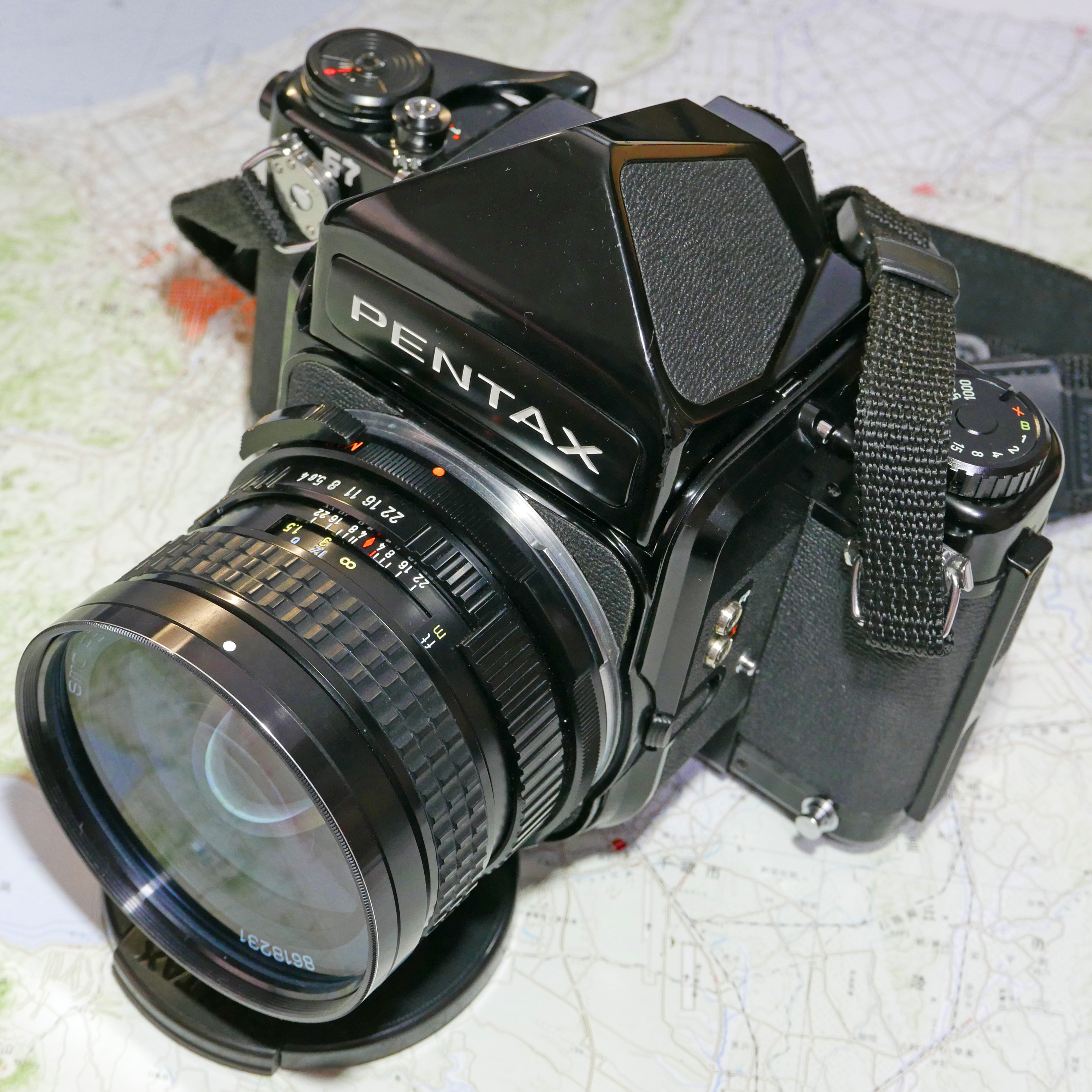 PENTAX（ペンタックス）67、SMC 45mm F4広角レンズで東京駅の早朝を撮る！