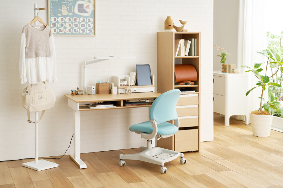 Famio (ファミオ) | 学習机・デスクのコイズミファニテック株式会社