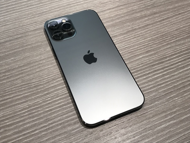 au SIMロック解除済 iPhone12 Pro Max 256GB グラファイト MGCY3J/A