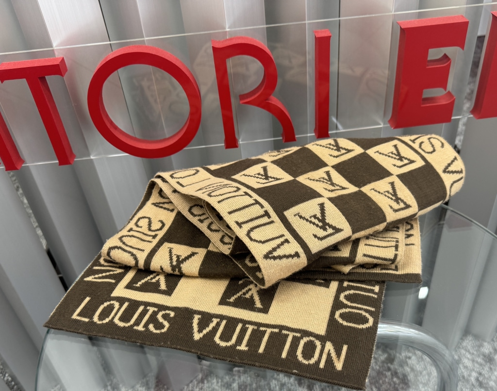 呉駅前買取｜ルイヴィトン買取｜ルイヴィトン マフラー ノベルティ