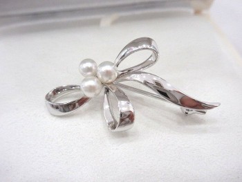 買取】MIKIMOTO ミキモト リボン モチーフ ブローチ シルバー パール3