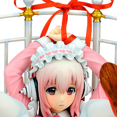 参考価格】すーぱーそに子 Lolita Maid ver. +ベッド風台座付