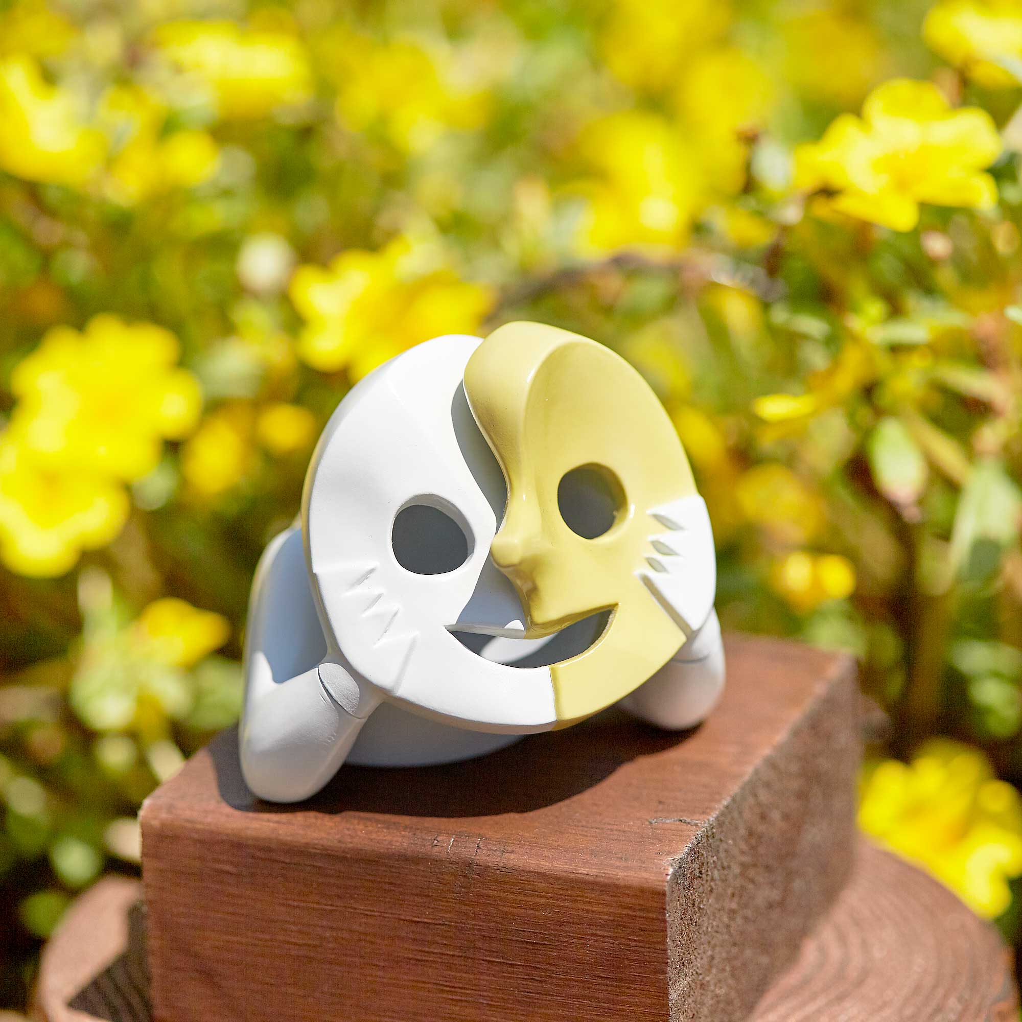 ポリストーン製塗装済完成品 午後の日｜岡本太郎｜海洋堂