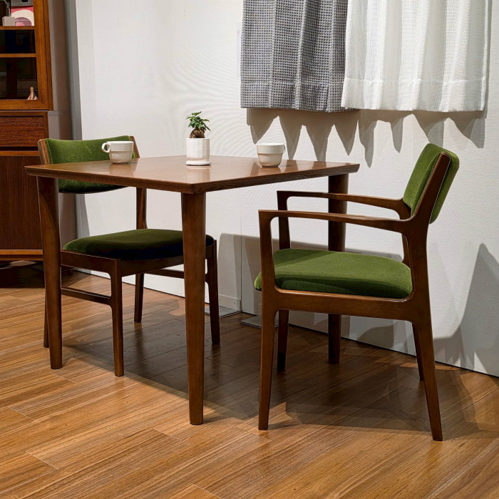 新宿店Limited Kチェア「2022RW」発売中！ – カリモク60オフィシャル