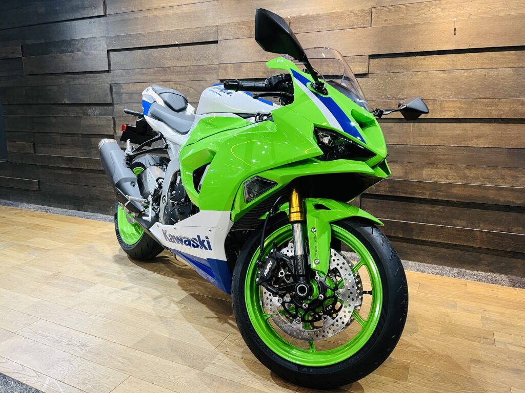 2024年式Ninja ZX-6R 40th Anniversary Editionのご紹介です