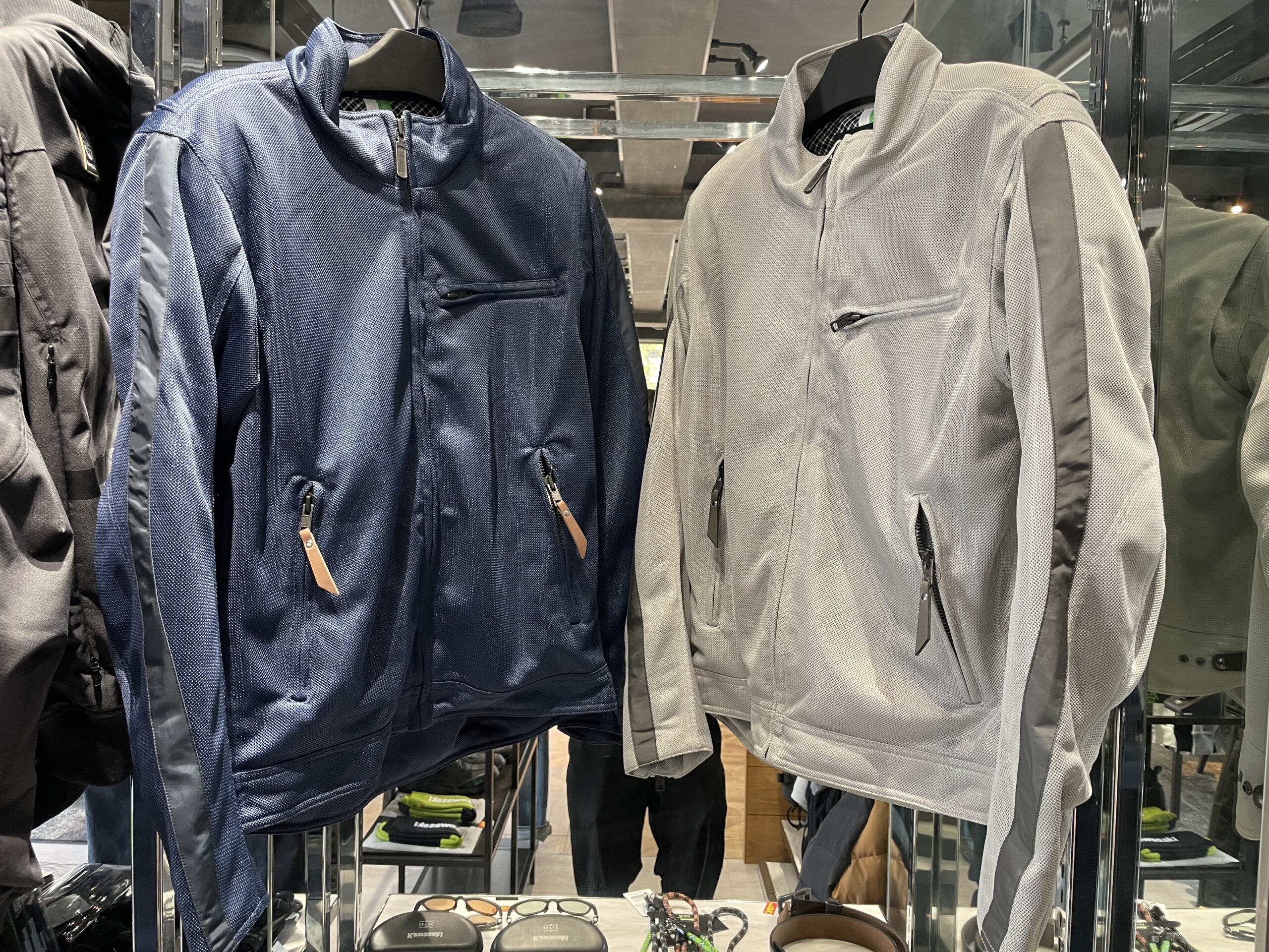 暑い夏のツーリングも快適に！クシタニコラボ「メッシュジャケット」の