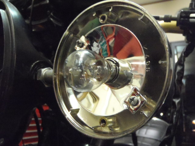 Z1/Z2,650RS/W3 ～純正品と複製品・ウインカーの見分け方 | カワサキオート