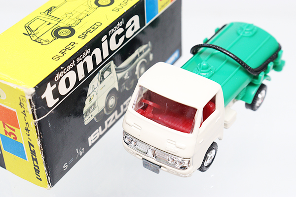 ミニカーショップ ケンボックス トミカ 黒箱☆37☆いすゞエルフ