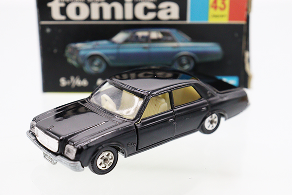 ミニカーショップ ケンボックス トミカ 黒箱☆43☆トヨタセンチュリー