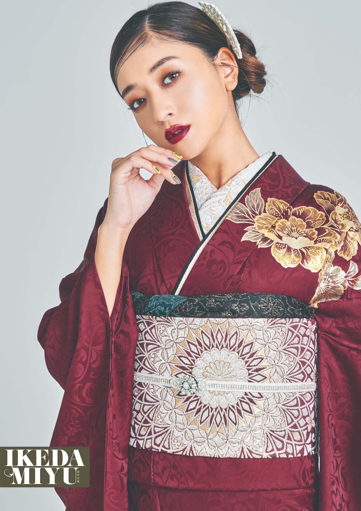 振袖ネットレンタル：赤と金箔】シンプルだけど華やか/KH-469 – kimono