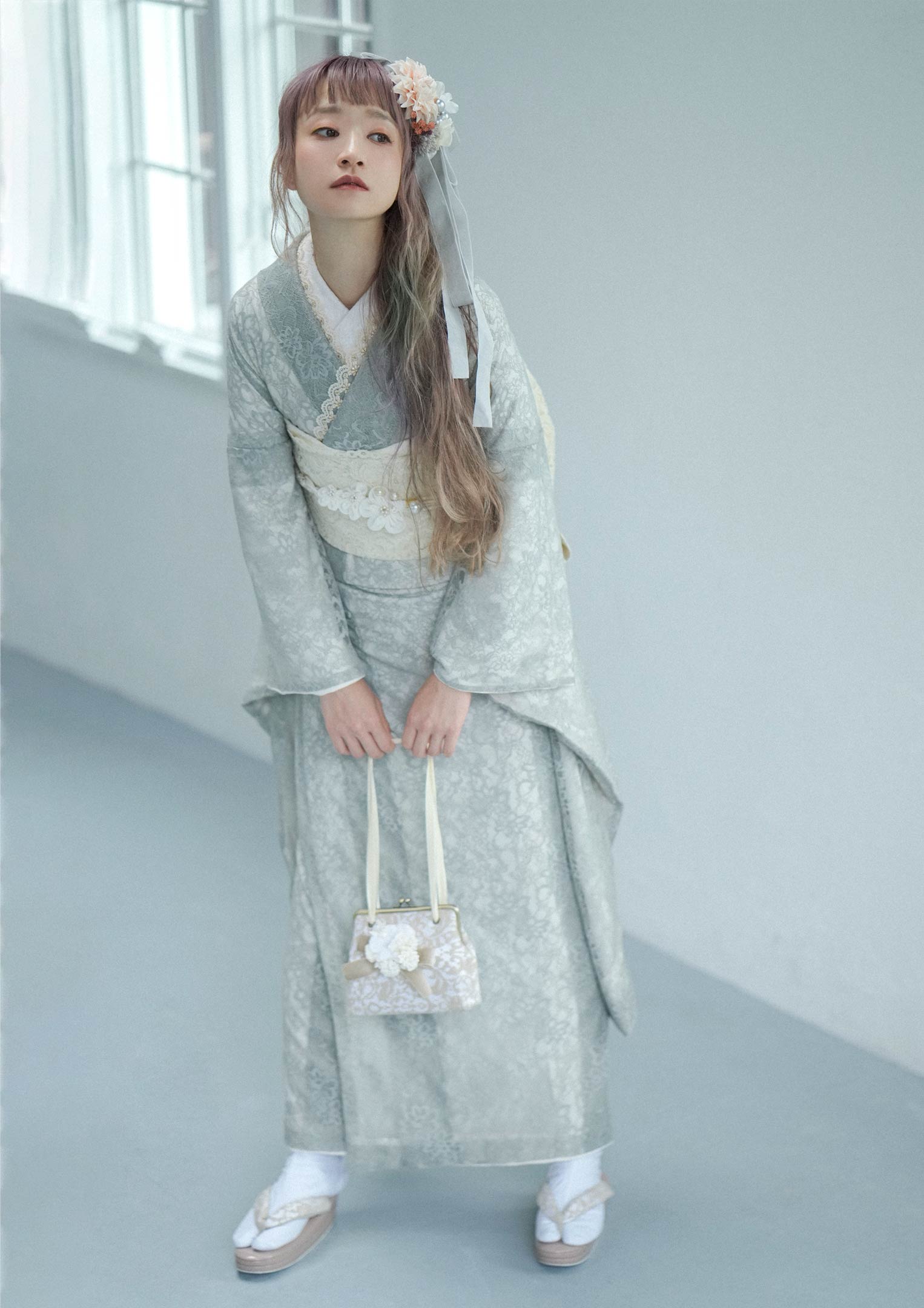 振袖ネットレンタル：くすみグリーン】レースがフェミニン/KH-363