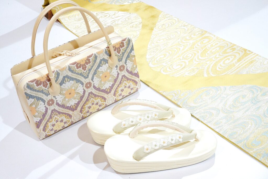 フォーマル着物に合わせる「利休バッグ」に魅力。 | きもの 美濃幸