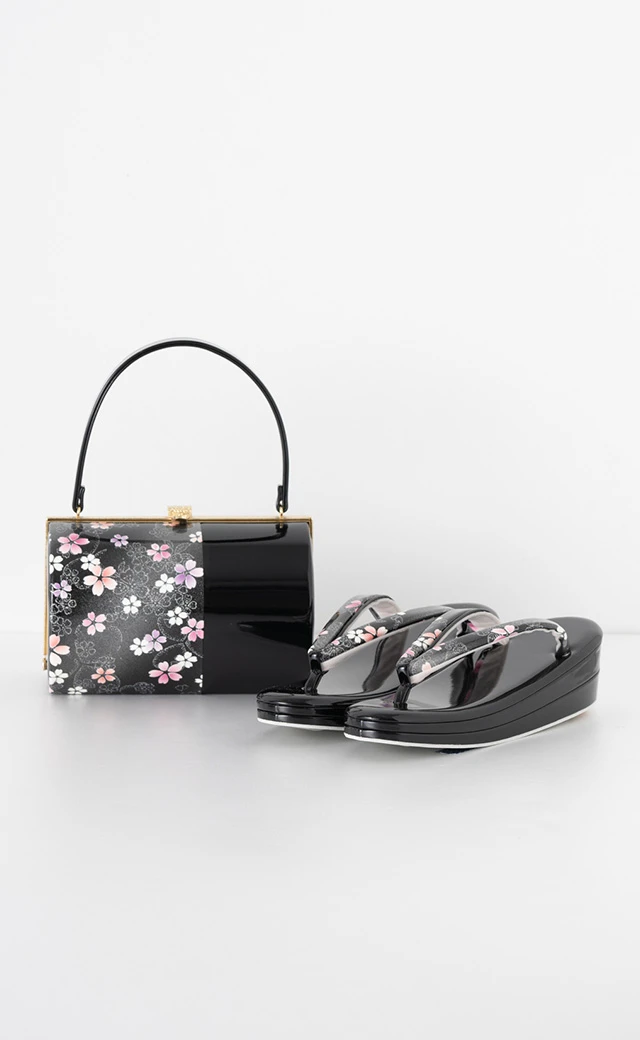 振袖用草履バッグセット／桜／黒 | 振袖レンタル·購入や成人式の着付け