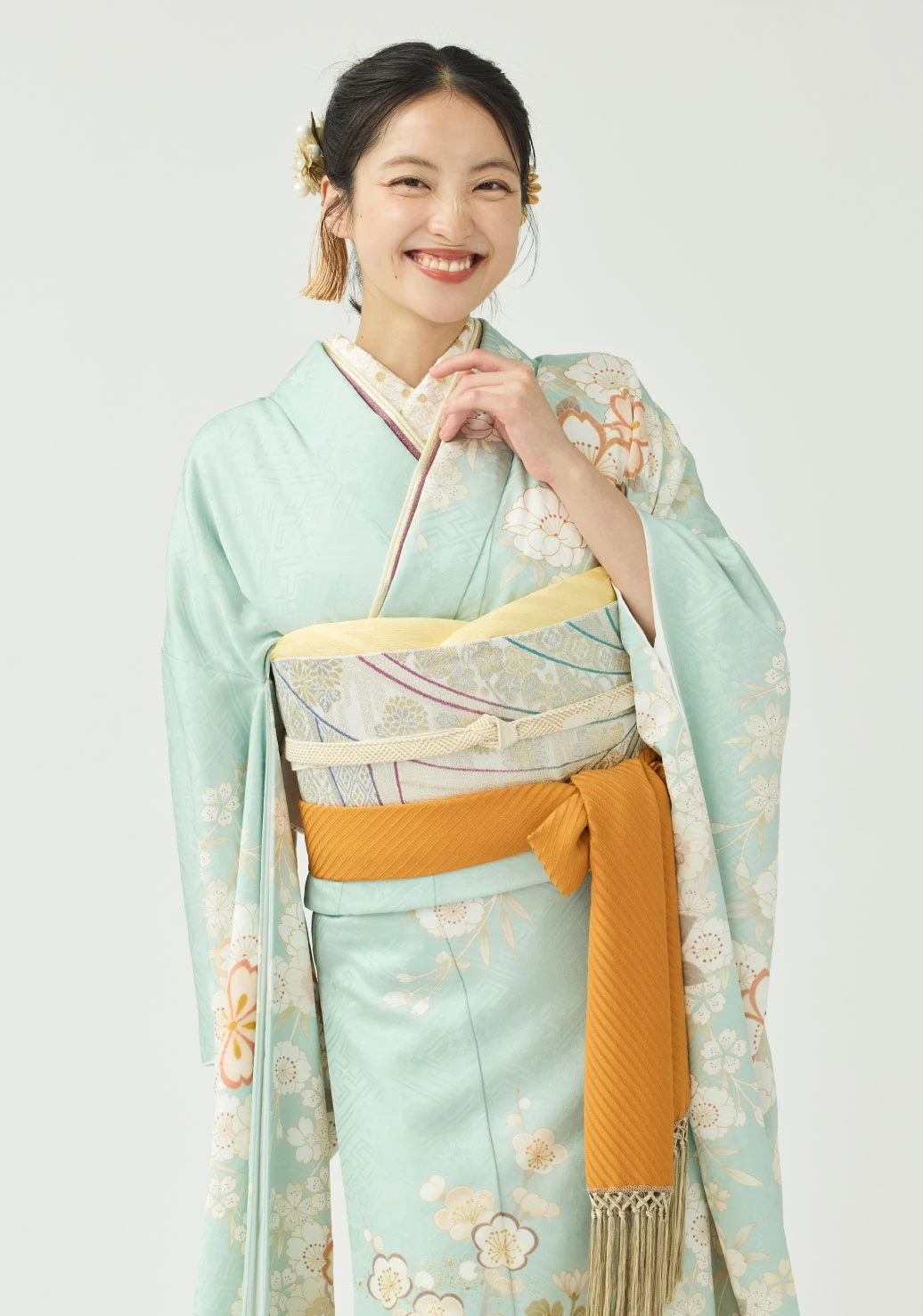 振袖／桜舞う丘で／青磁色 | 振袖レンタル·購入や成人式の着付けは